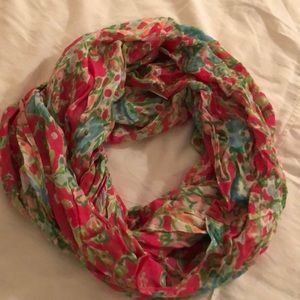 ✨Lilly Pulitzer southern charm scarf✨